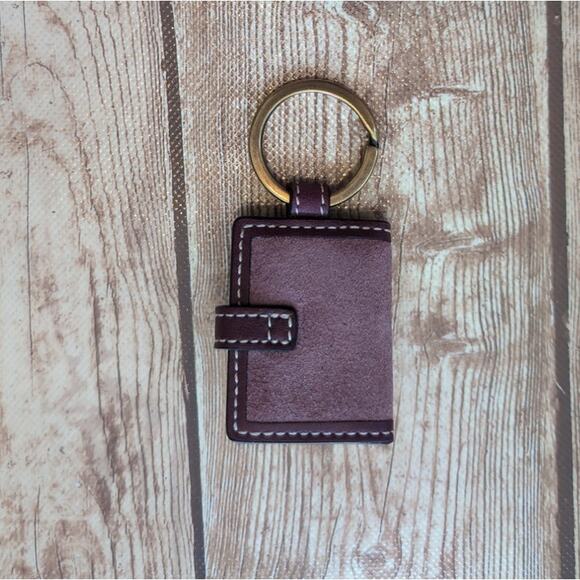 Coach Photo Holder Keychain - Picture Keychain - Picture 2 of 4